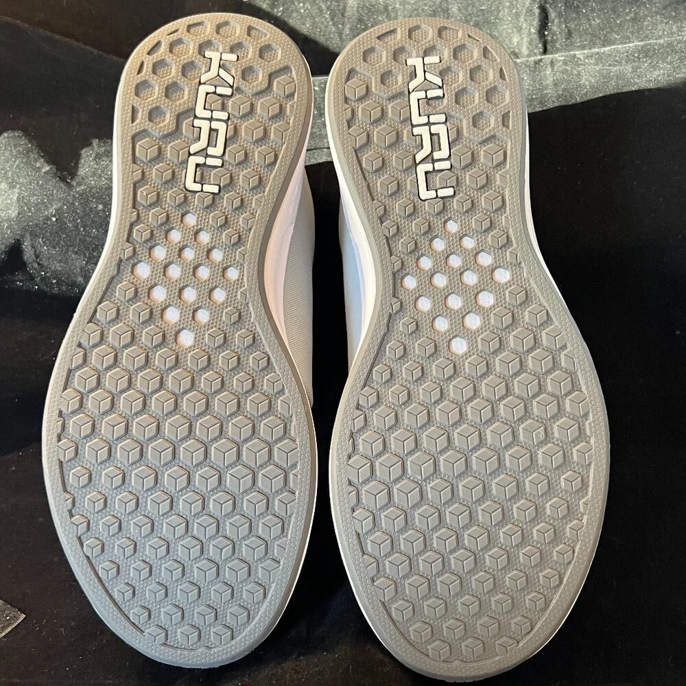 Kuru Women's Atom NIB 9.5 Wide - Picture 4 of 5
